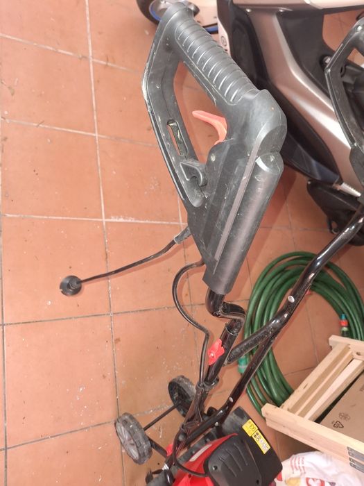 Vendo Motocultivador Eléctrico DESOCUPAR  vendo pela melhor oferta