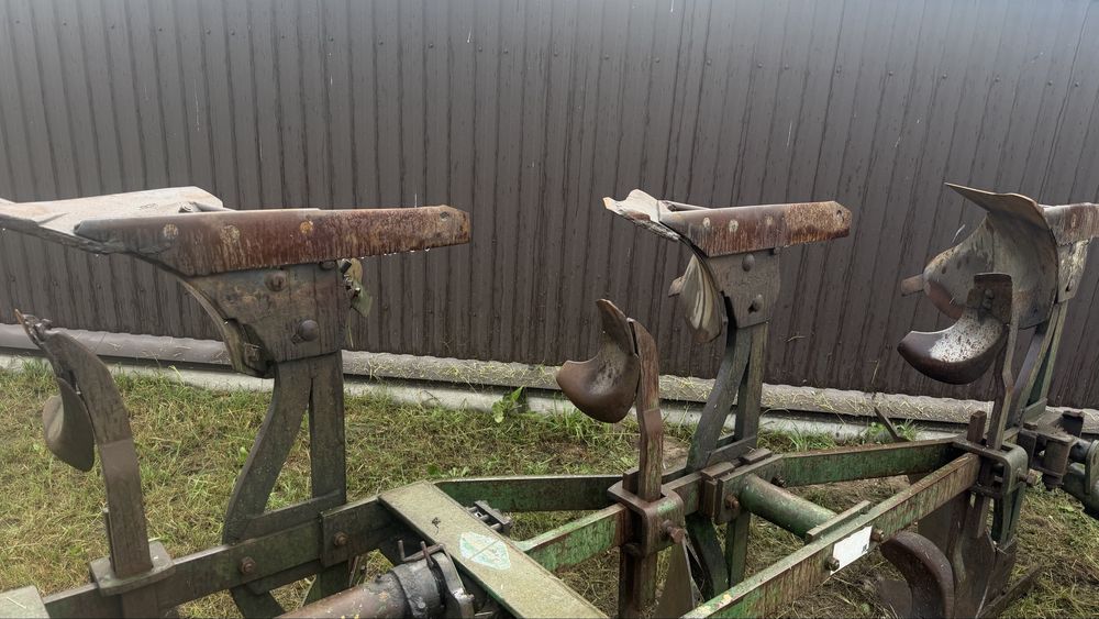 Плуг оборотний Goudland , lemken