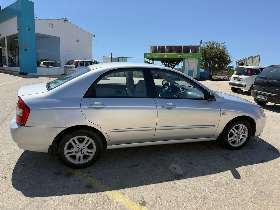 Kia Cerato lx 2005 Crdi