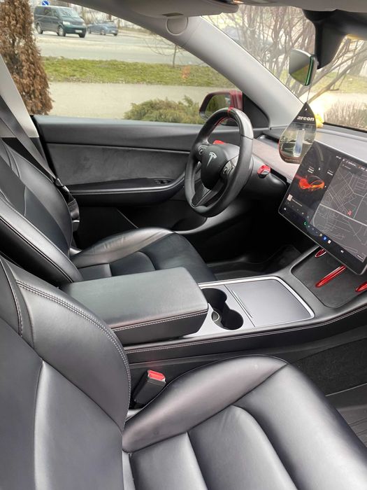 Tesla Y Performance 2021