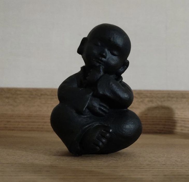 Статуетка Будда