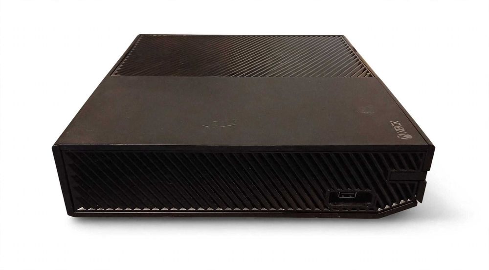 Xbox one 1Tb com 2 comandos