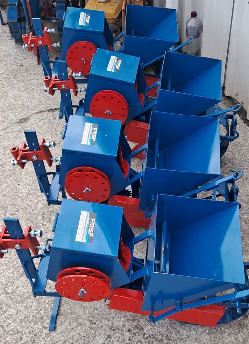 Semeador de milho e feijao novo