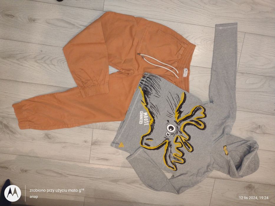 Zestaw 152 spodnie i bluza z kapturem