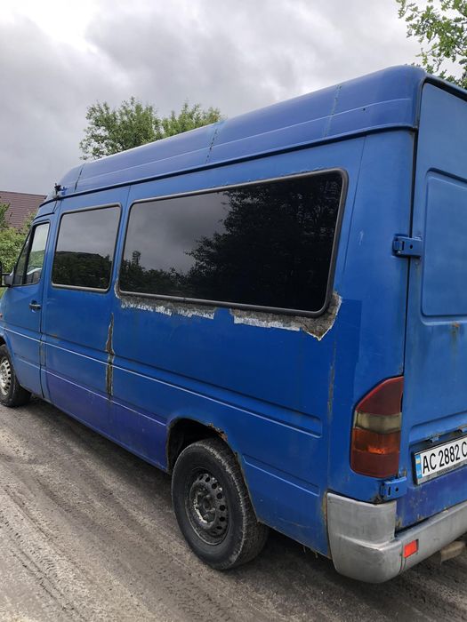 Продам Мерседес спрінтер 312. 2.9 тді. 8+1.