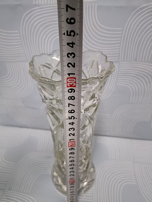 Szklany wazon hortensja