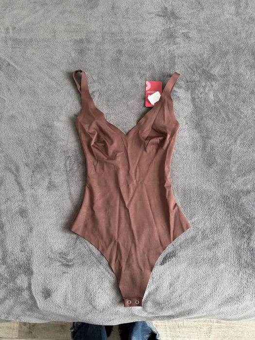 Боді типу скімс, нове