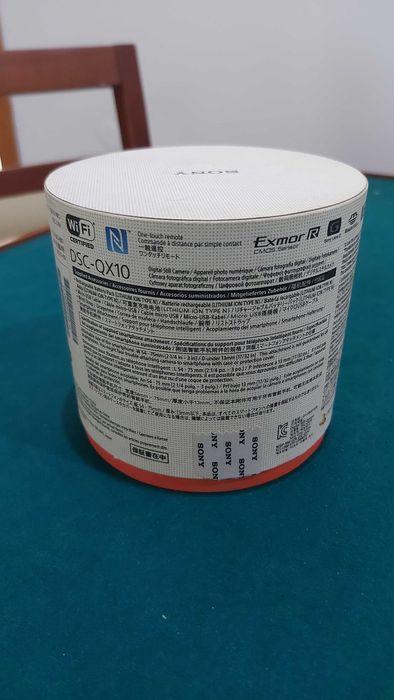 Sony Cyber-shot DSC-QX10 - Câmara Smart Lens Wi-Fi / 10x Zoom Óptico