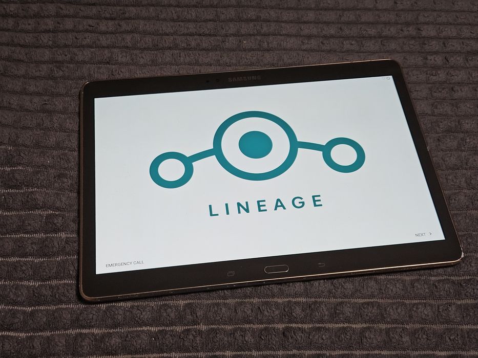 Samsung tab S t800 планшет кастомна прошивка Lineage android 7.1.2 AMOLED дисплей