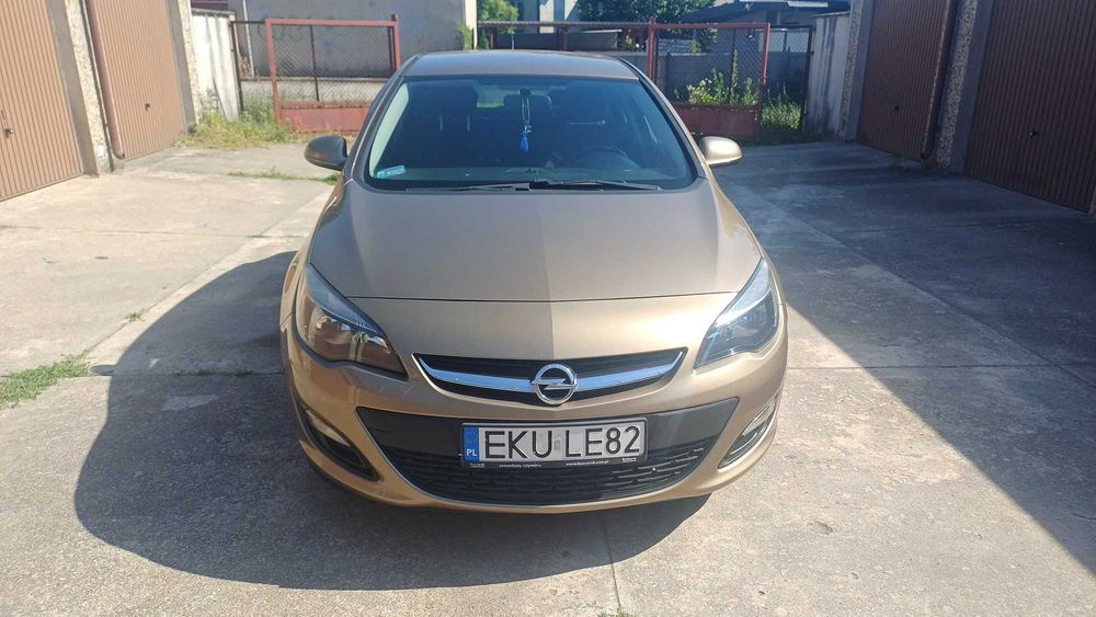 Sprzedam Opel Astra J Salon Polska