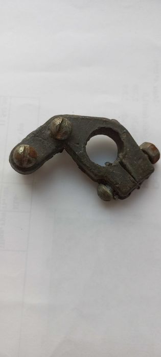 клемма аккумулятора