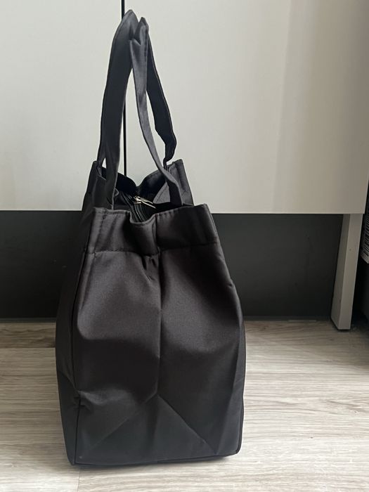 torba termiczna na lunch ma wymiary 23x19x13 cm,
