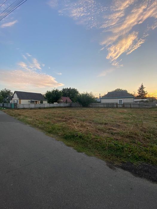 Продаж, Обмін земельної ділянки, під комерцію або будинок