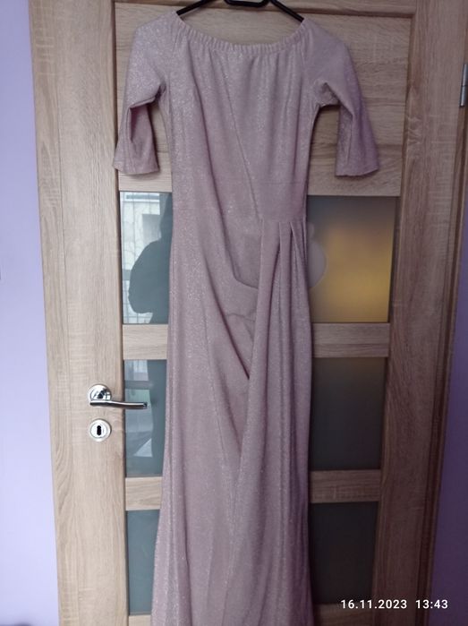 Sukienka długa z rozcięciem XS/S