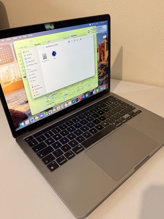 Macbook Pro M1, 16 gb ram 256 gb ssd, golden gate