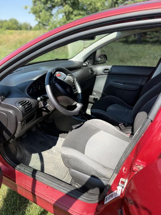 Продам PEUGEOT 206
