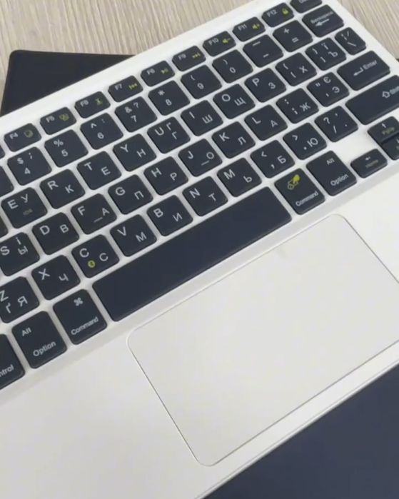Чехол с клавиатурой iPad 11 2025 / 10.9 2022 чохол клавіатура тачпад