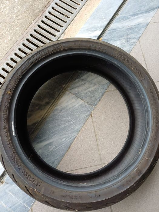 Pneu Bridgestone S22