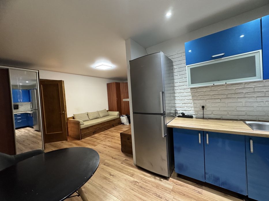 Продается 2 к квартира, ул. Высокольтная ,28 район Дафи