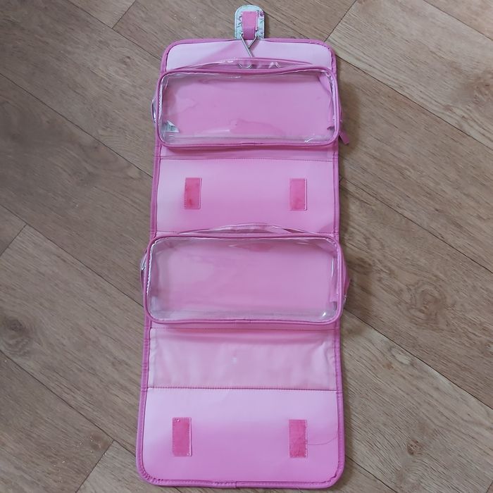 Сумка для косметики для подорожей