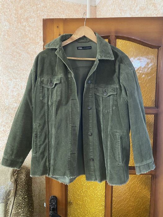 Продам джинсову куртку ZARA