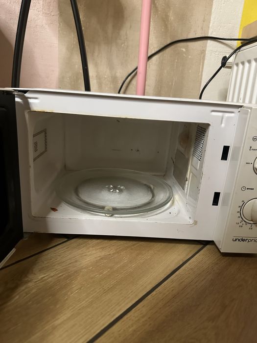 Мікрохвильова піч