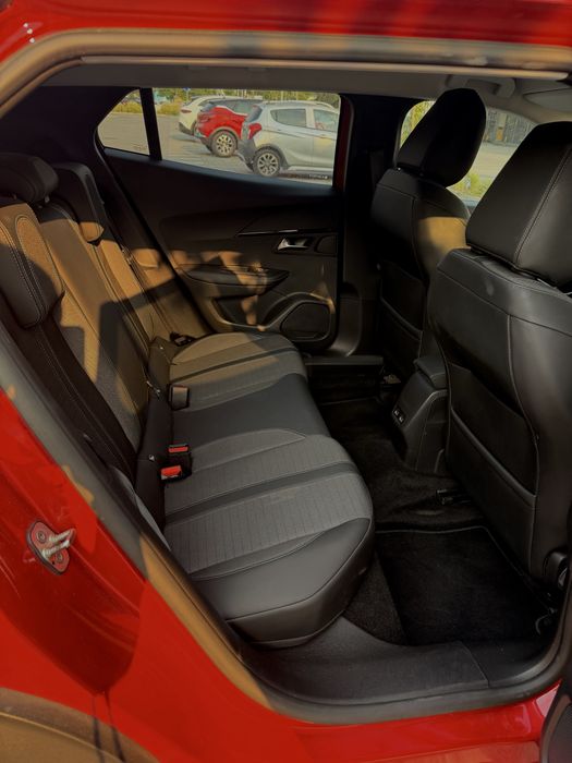 Peugeot e-2008 Allure Pack