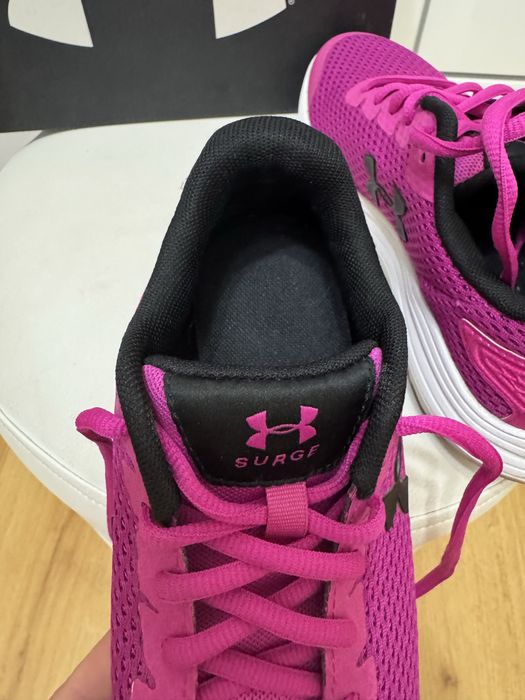 Беговые кроссовки