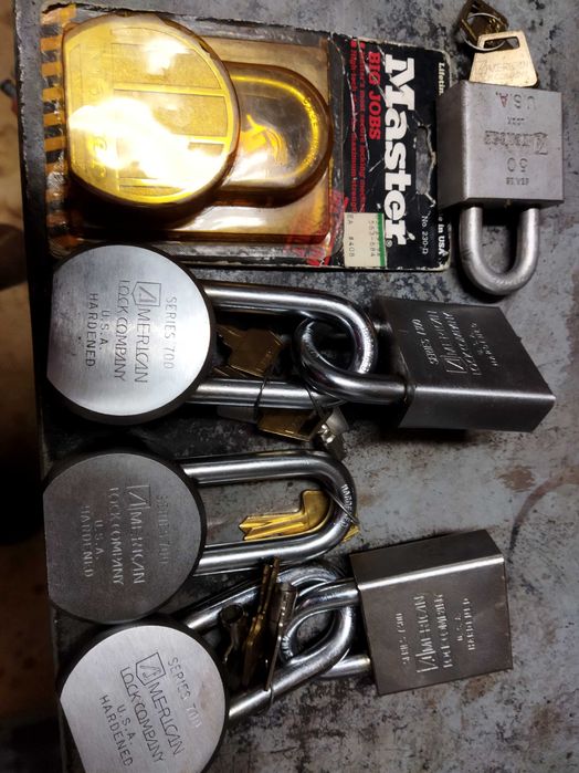 Aluquetes vários usados