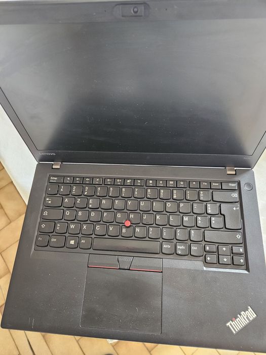 Vendo ou troco 2 portáteis por telemóvel