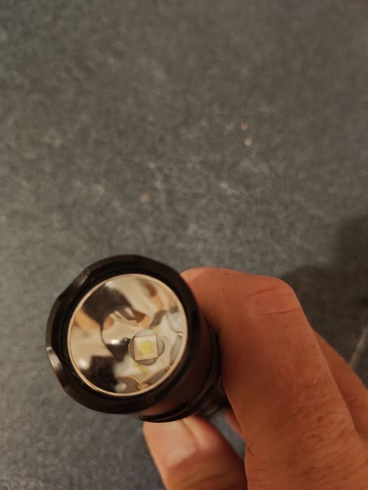 Latarka Fenix PD36R PRO  jak nowa