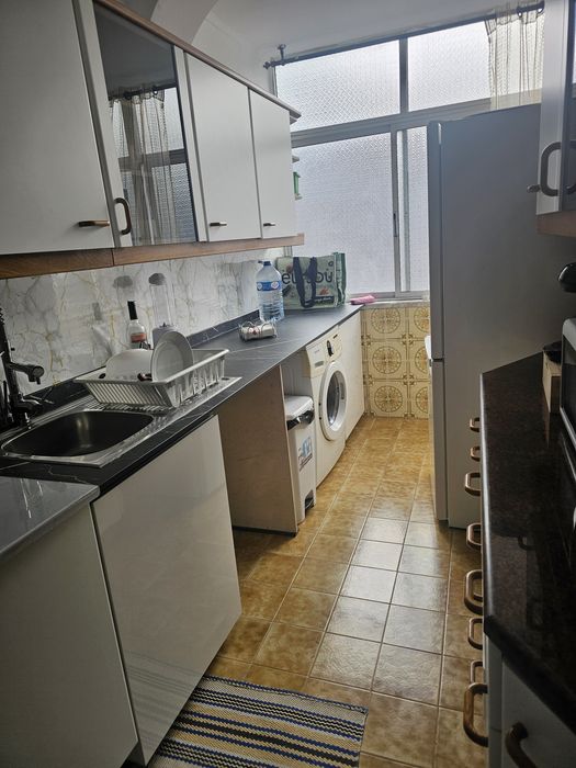 Quarto em Queluz, a 3 minutos a pé da estação de comboios
