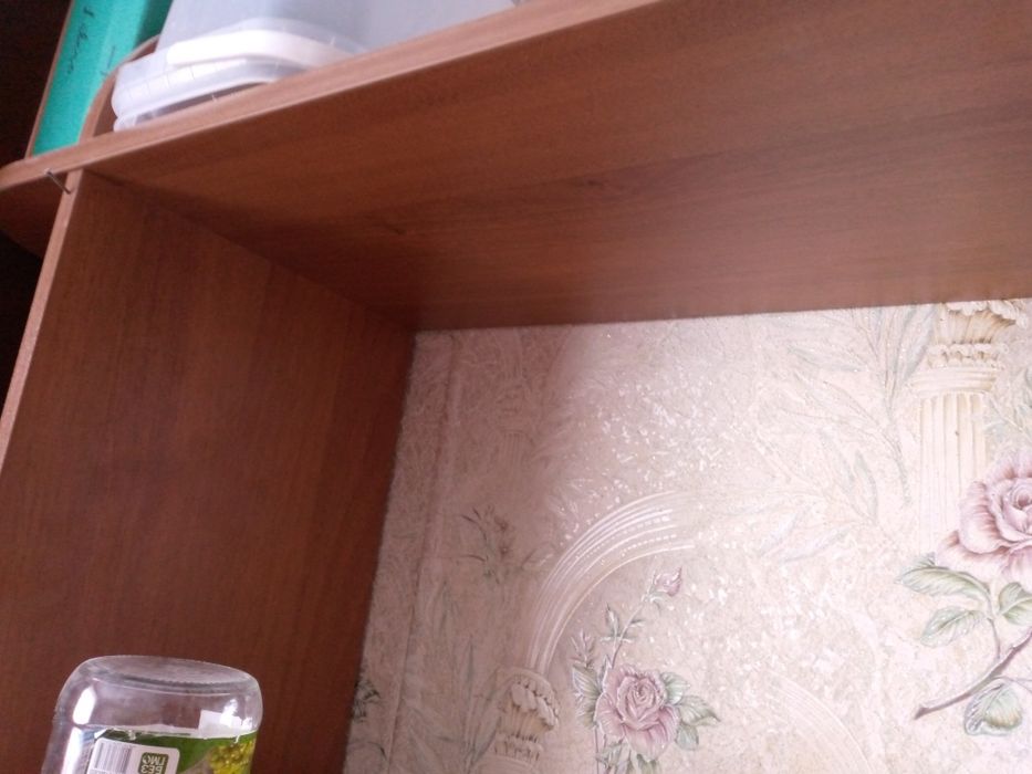 Полиця навісна тумба під телевізор сервант