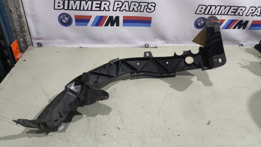 Guia Farol BMW Serie 1 (E81/E82/E87/E88) Direito 7120.824