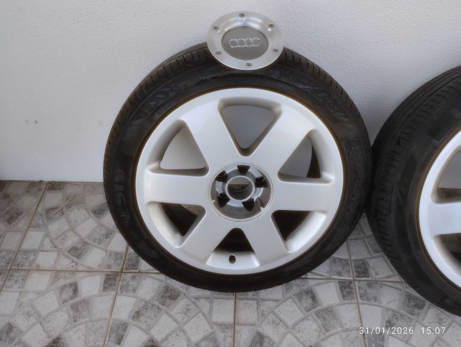 4 jantes originais Audi em excelente estado c/ pneus - Audi TT 8n