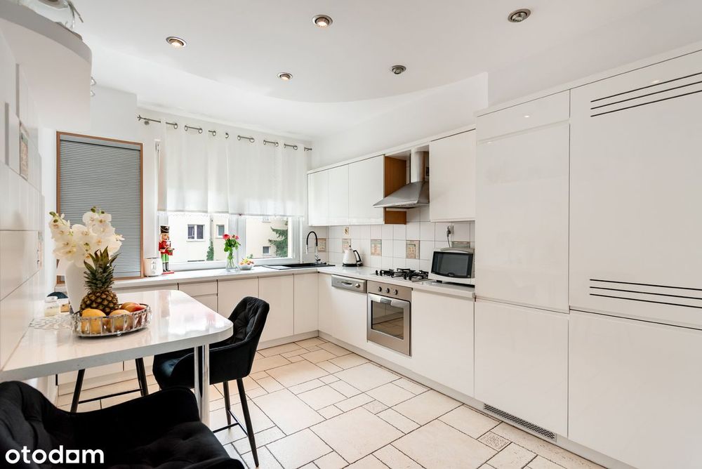 Luksusowe/3 pok/meble/balkon/piwnica 20 m²/klimatyzacja/alarm - Więcej