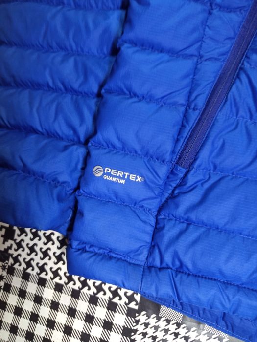 Куртка  Rab Microlight пухова на технології Pertex Quantum