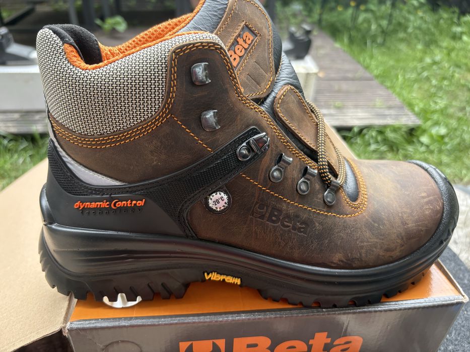 Buty Beta 42 NOWE