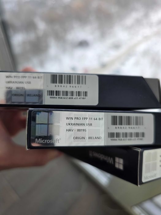 • UA Windows 11 Pro • УКР Виндовс 11 Про BOX Боксова Коробка Лицензия