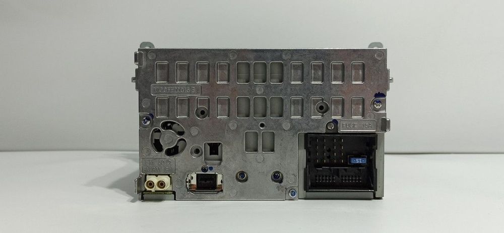 SISTEMA CD/RÁDIO AUDI A4 BER. (B8) BáSICO