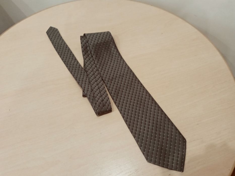 Krawat męski nowy