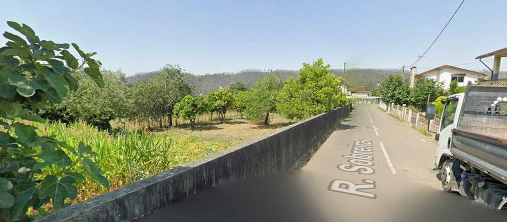 Terreno à venda na Rua Sobreiral
