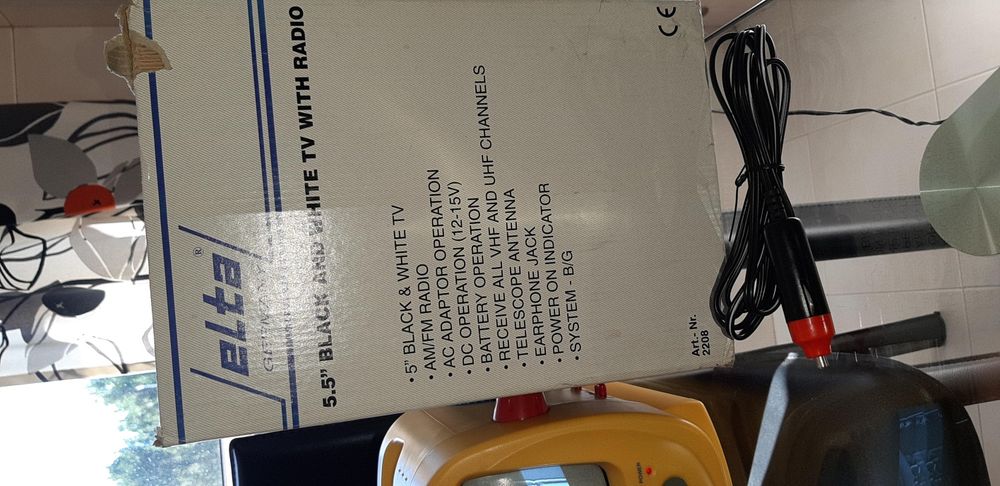 TV 12v - 230v + Rádio.