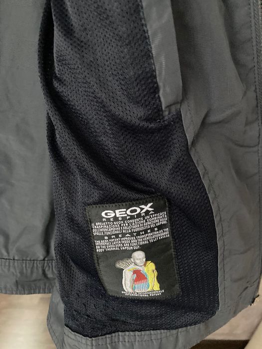 Ветровка куртка  Geox у відмінному стані