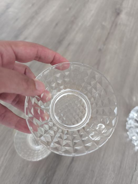 Taças pequenas de vidro