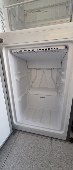 Frigorífico Combinado INDESIT INFC9 TA23X