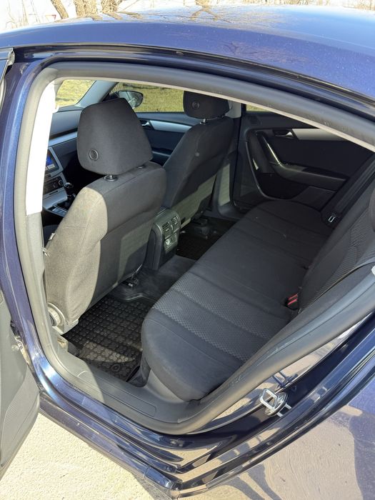 Volkswagen Passat Офіційний