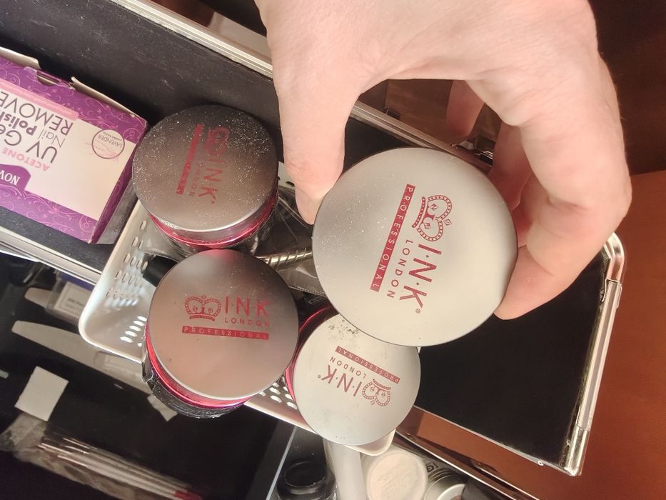 Professional grade gel nails kit