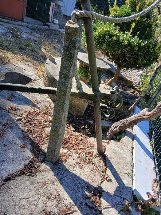 Âncora em ferro fundido