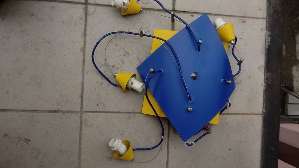 Lampy wiszące pokojowe